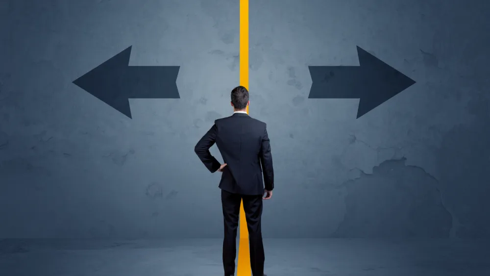 praxis vs prince2 framework blog cover image